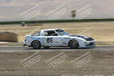 media/Jun-01-2024-CalClub SCCA (Sat) [[0aa0dc4a91]]/Group 2/Race/